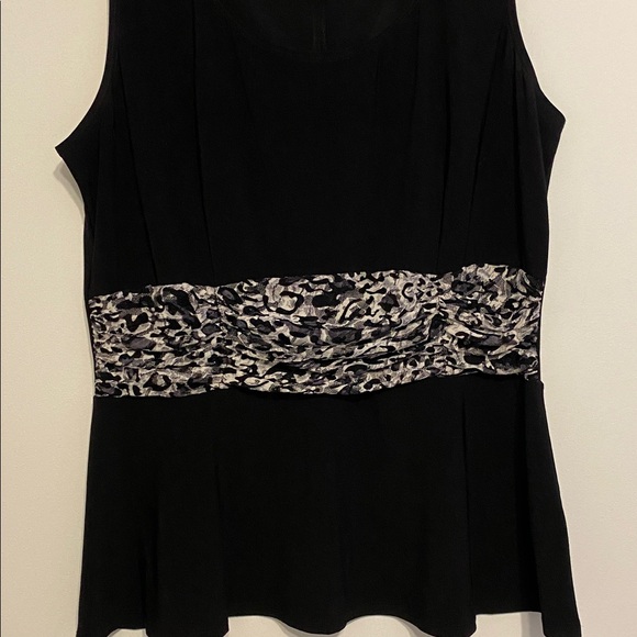 Perceptions Black 2 piece outfit with Animal Print Accent, lightweight - Picture 5 of 12